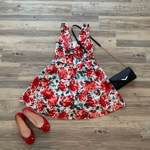 Flower Dress (looks brand new!!)